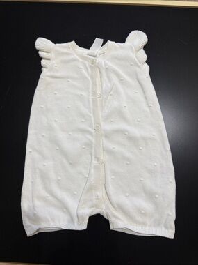 H&M Cream Knit Baby Romper with Dot Texture (6 months)